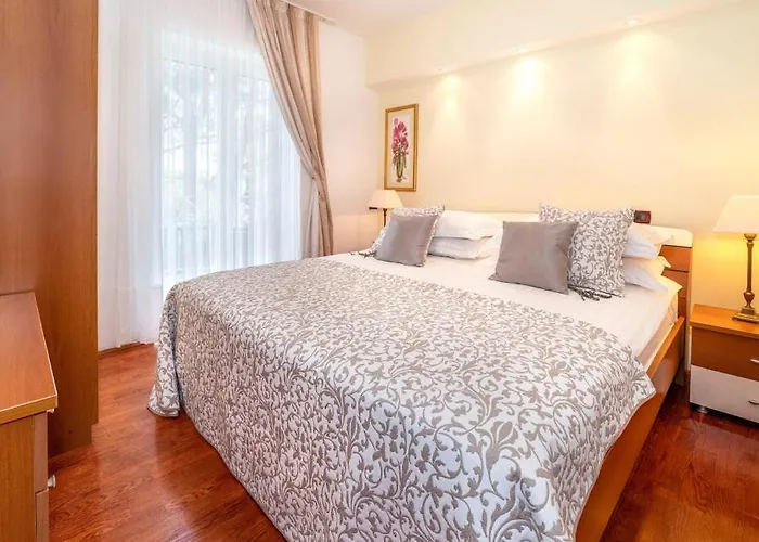 Palace Clara 2 Island Krk By Vill דירה